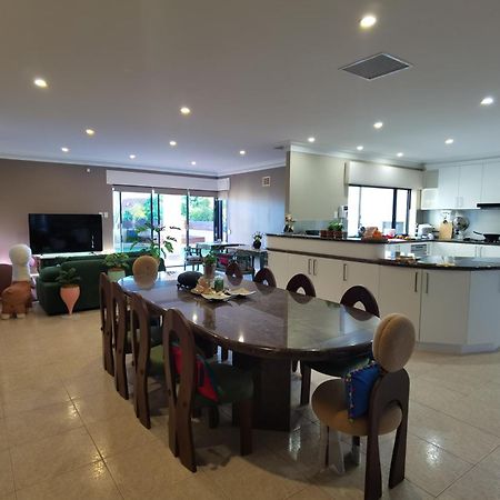 Sunny Ocean View Retreat Apartment เพิร์ท ภายนอก รูปภาพ