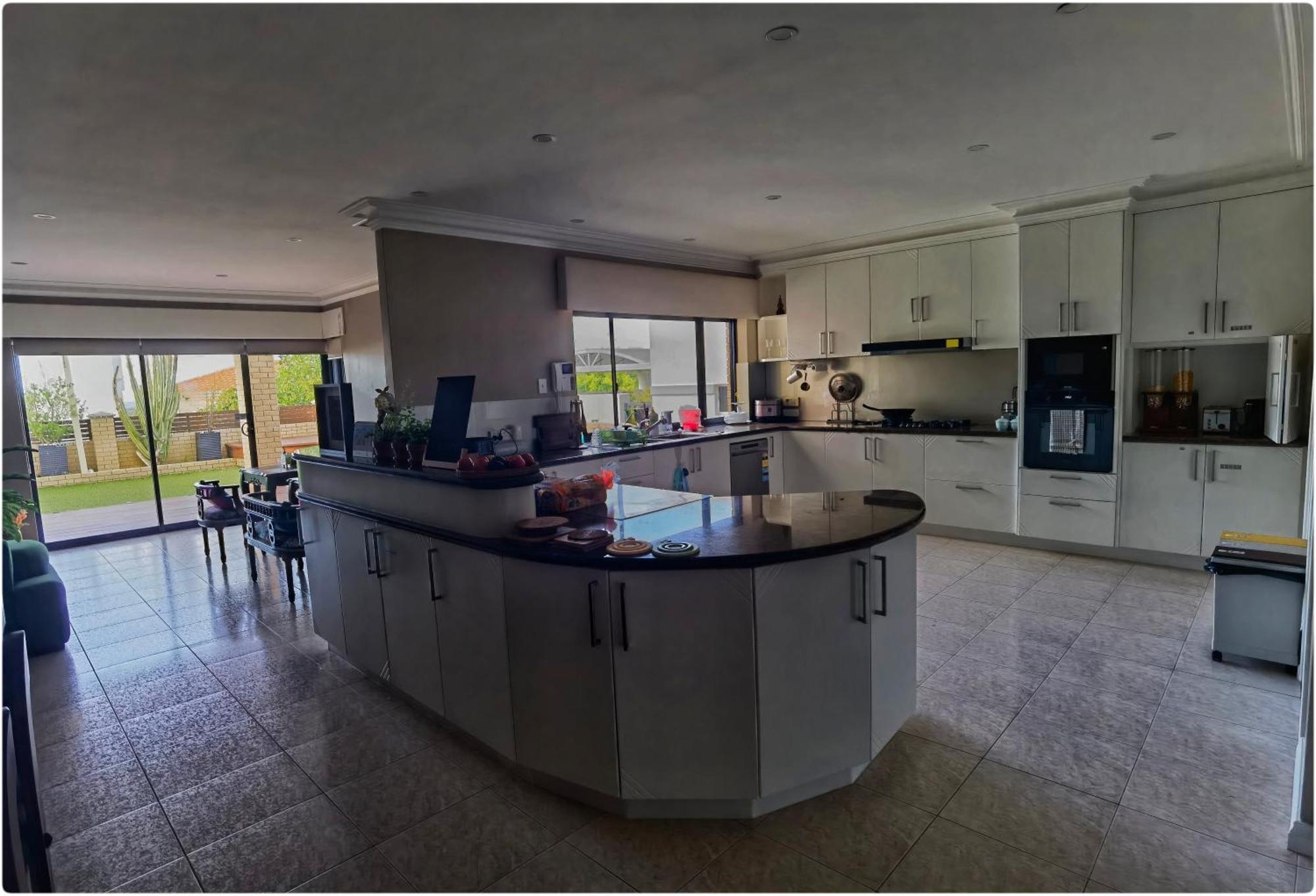 Sunny Ocean View Retreat Apartment เพิร์ท ภายนอก รูปภาพ